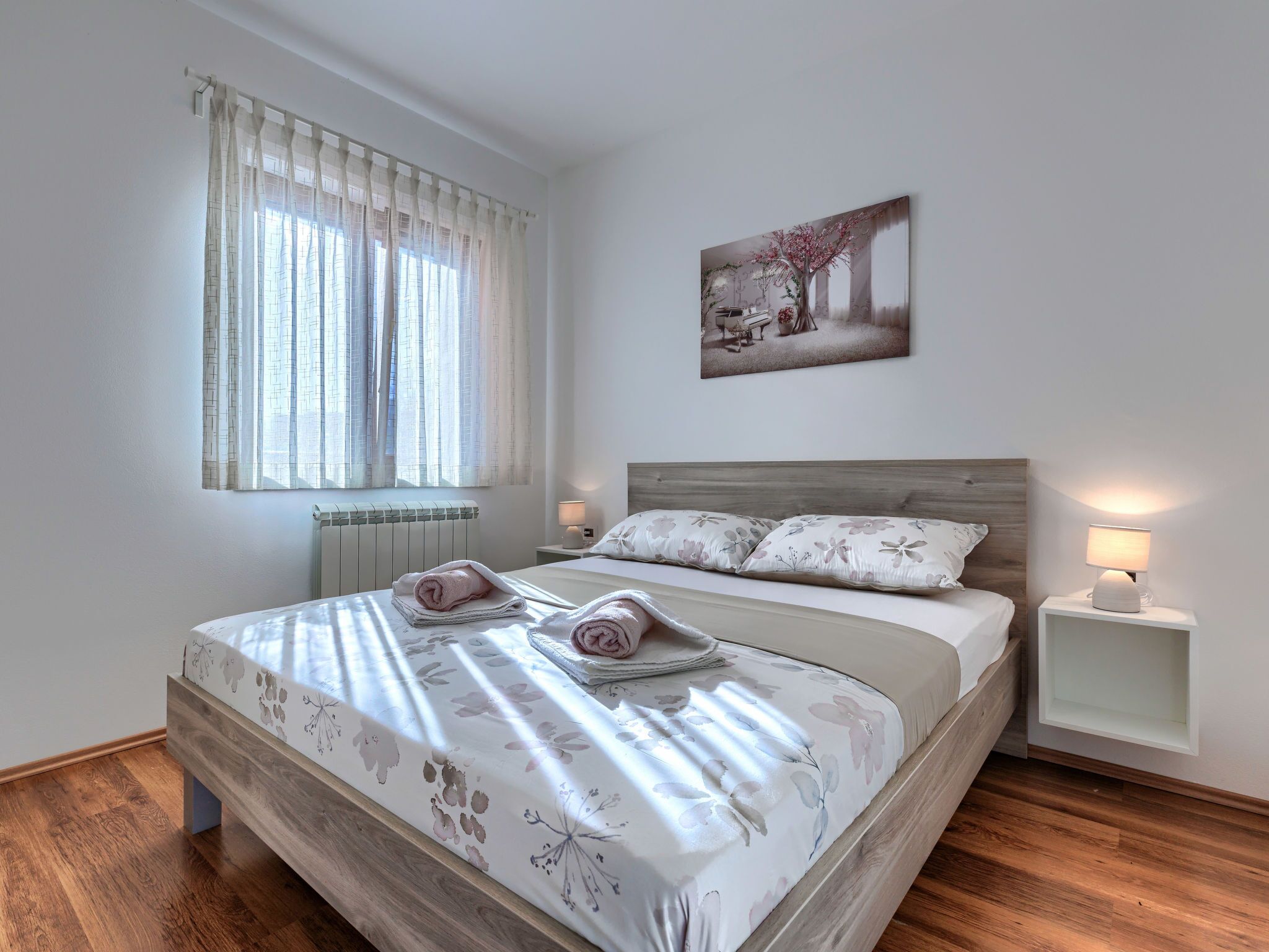 3 bedrooms, iron/ironing board, WiFi