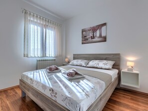 3 chambres, fer et planche à repasser, Wi-Fi