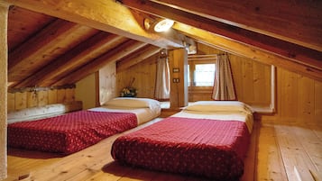1 bedroom, free WiFi, bed sheets
