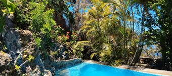 ‘El Pilar’ with Sea Views, Private Pool, and Wi-Fi