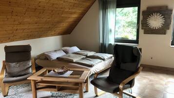 1 dormitorio, tabla de planchar con plancha, cuna de viaje y wifi gratis