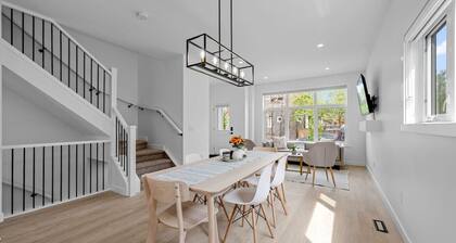 12 Guests | 2 King Beds | Ping Pong| 6 BR| Garage