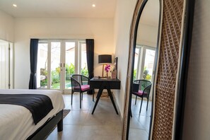 3 chambres, bureau, espace de travail pour ordinateur portable