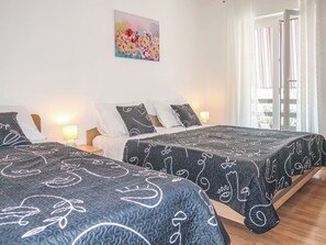 4 habitaciones, tabla de planchar con plancha y wifi gratis 