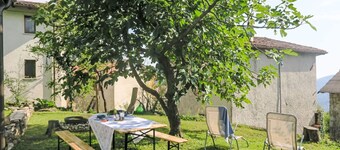 Wonderful private villa for 7 people with A/C, TV and pets allowed