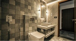 Dusche, Hausschuhe, Seife, Shampoo