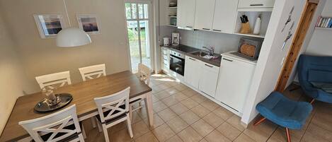 雪櫃、焗爐、爐具、洗碗機