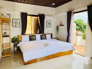 豪華雙人房, 露台 | 書桌、手提電腦工作空間、熨斗/熨衫板