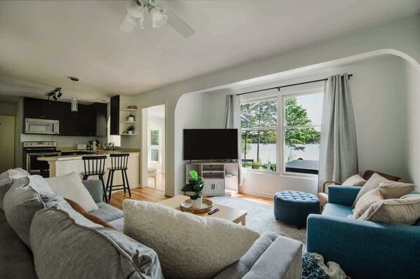 Unclassified image, 1 of 35, button