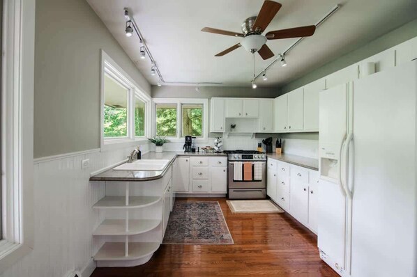 Nicht klassifiziertes Bild, 1 von 34, Schaltfläche