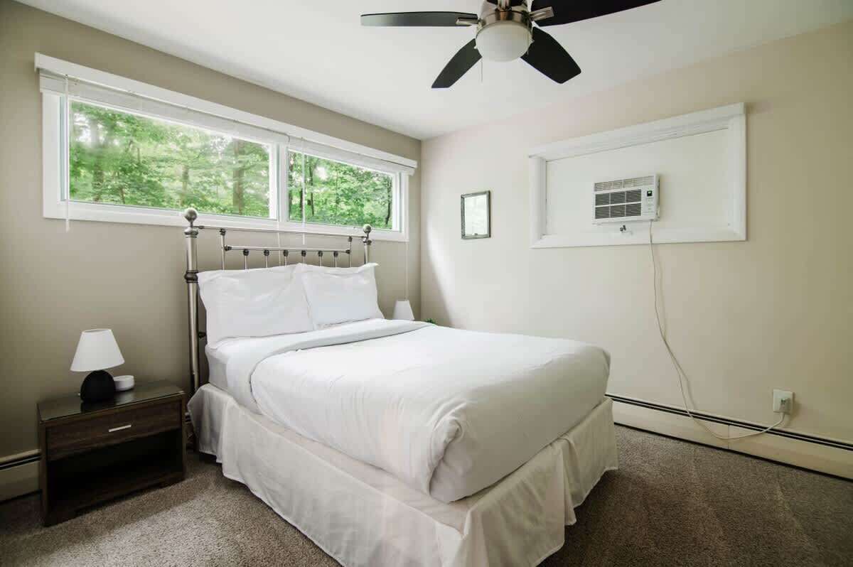 4 quartos, berço de viagem, Wi-Fi, roupa de cama