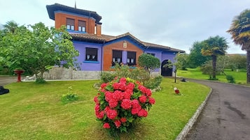Chalet | Exterior