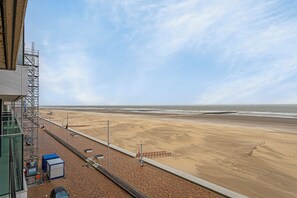 house - La Plage 0401+ Parking*/ (Wenduine)