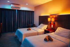 Basic Studio Suite, 1 Bedroom, Non Smoking, City View | Premium bedding, Select Comfort beds, blackout drapes, soundproofing - MoonLight Residence (Kota Kinabalu)