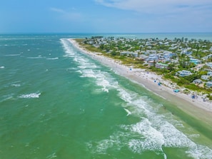 Una playa cerca