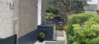 Renfrew Apartment Near Glasgow Airport