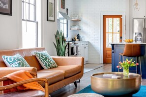 TV, offices - Sweet Escape by Minty Living (Atlanta)