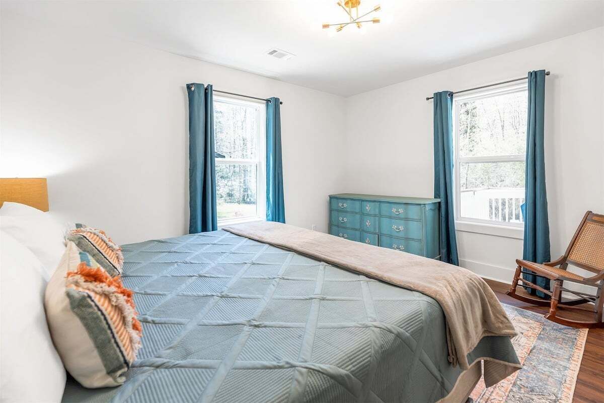 2 soverom, skrivebord og wi-fi