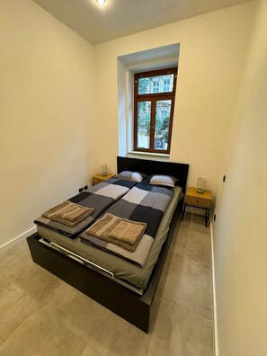 Apartment | 1 bedroom, iron/ironing board, free WiFi, bed sheets