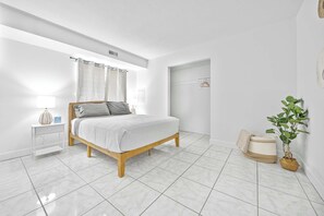 1 chambre, fer et planche Ă repasser, Wi-Fi, draps fournis