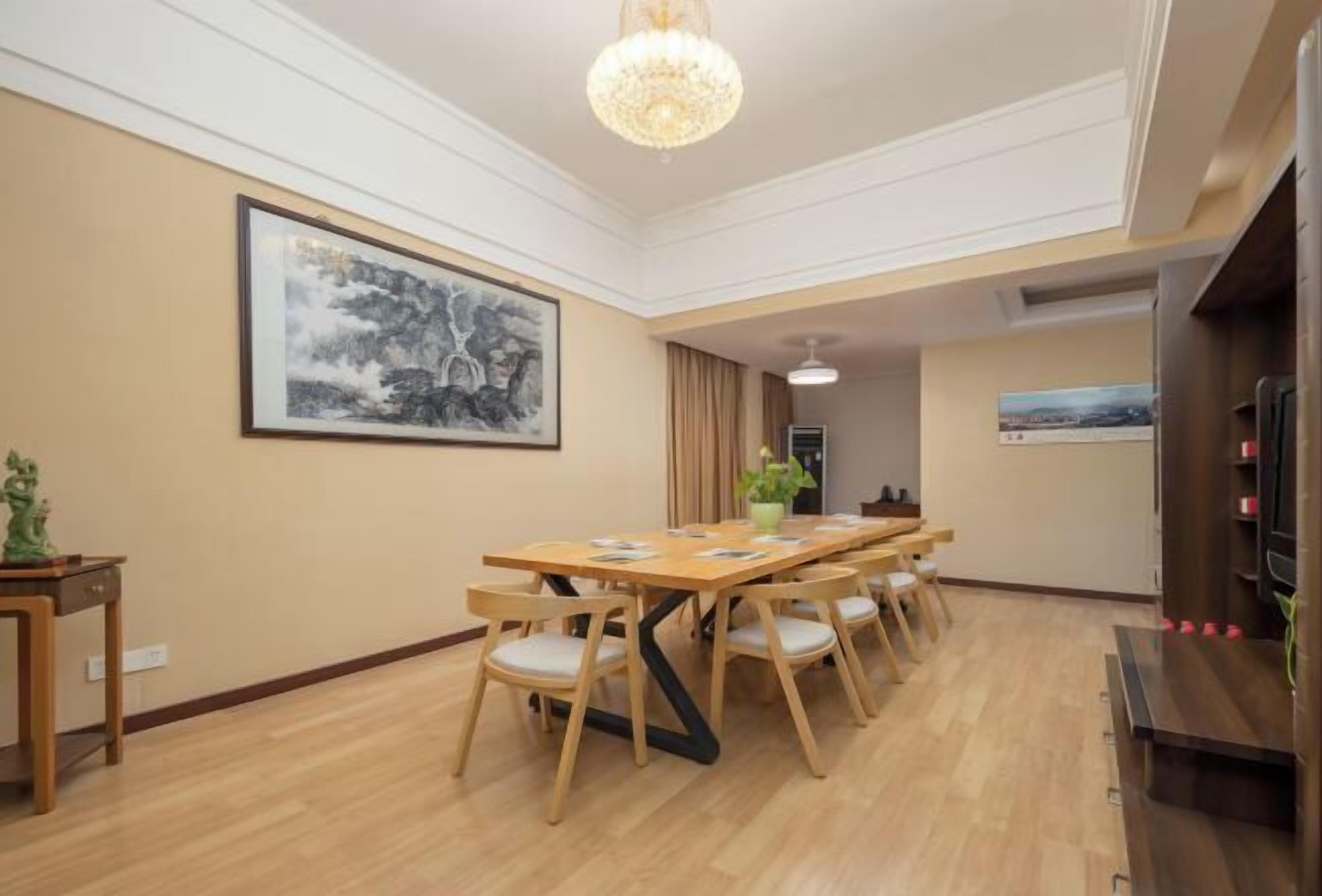 المنشأة من الداخل