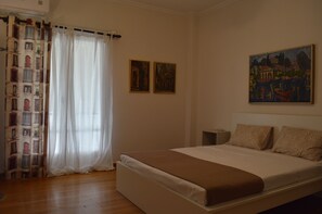 2 bedrooms, iron/ironing board, WiFi, bed sheets - Lecabetus view apartment (Athina)