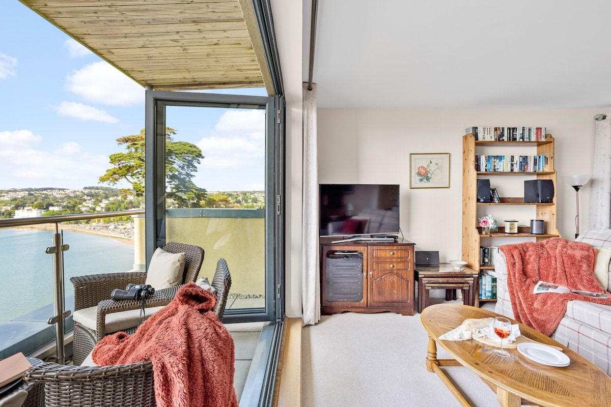 Fresh Escapes - B6 Masts - Sleeps 6 -Torquay - Sea View