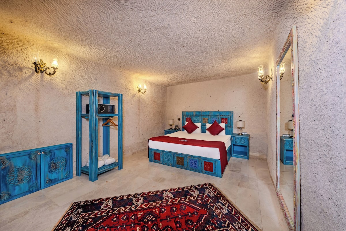 豪華套房 | 高級寢具、迷你吧、客房內保險箱、筆電工作空間