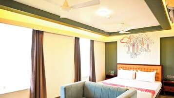 Standard Studio, City View | Desk, iron/ironing board, bed sheets