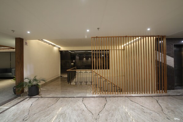 Lobby - Clarks Inn Suites Jaipur (Jaipur)