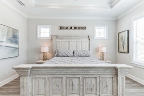 4 chambres, fer et planche à repasser, Wi-Fi gratuit, draps fournis