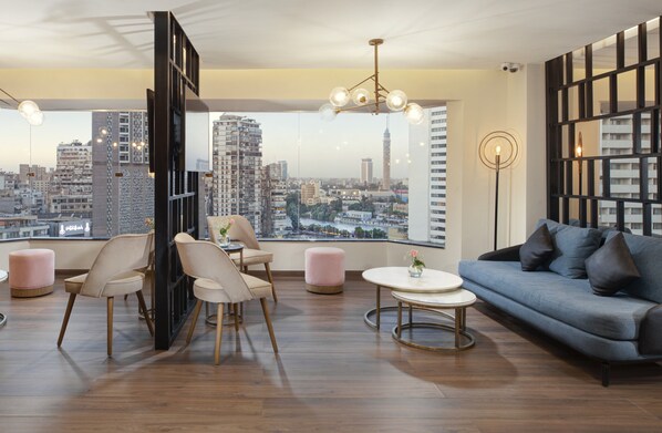 تفاصيل الفندق من الداخل