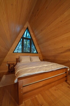 1 bedroom, soundproofing, iron/ironing board, free WiFi