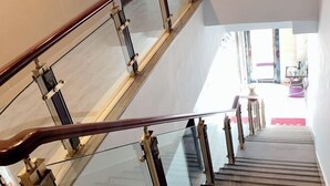 Gambar tidak terklasifikasi, 5 dari 25, tombol