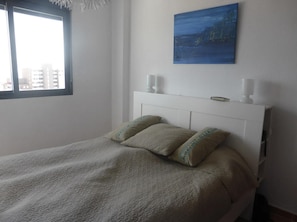 Apartment | 3 Schlafzimmer, Bügeleisen/Bügelbrett, kostenloses WLAN, Bettwäsche