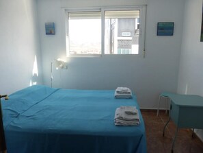 Apartment | 3 bedrooms, iron/ironing board, free WiFi, bed sheets