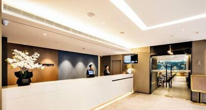 Homeinn · neo (Tianjin Railway Station Binjiang Avenue Pedestrian Street)