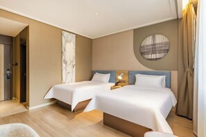 Room - Homeinn · neo (Tianjin Railway Station Binjiang Avenue Pedestrian Street) (Tianjin)