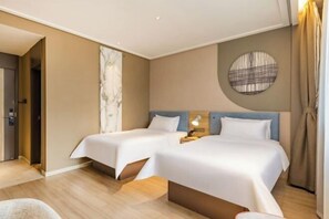 Room - Homeinn · neo (Tianjin Railway Station Binjiang Avenue Pedestrian Street) (Tianjin)