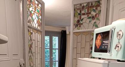 Camellia Center Thiers ~ Clermont-Ferrand ~ Lyon
- Free Parking
- Self-check-in