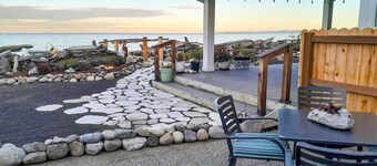 Strait by the Sea Serene Home Stunning Sea Views