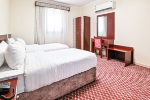 Familie studio, uitzicht op de stad | Lakens van Egyptisch katoen, luxe beddengoed, donsdekens