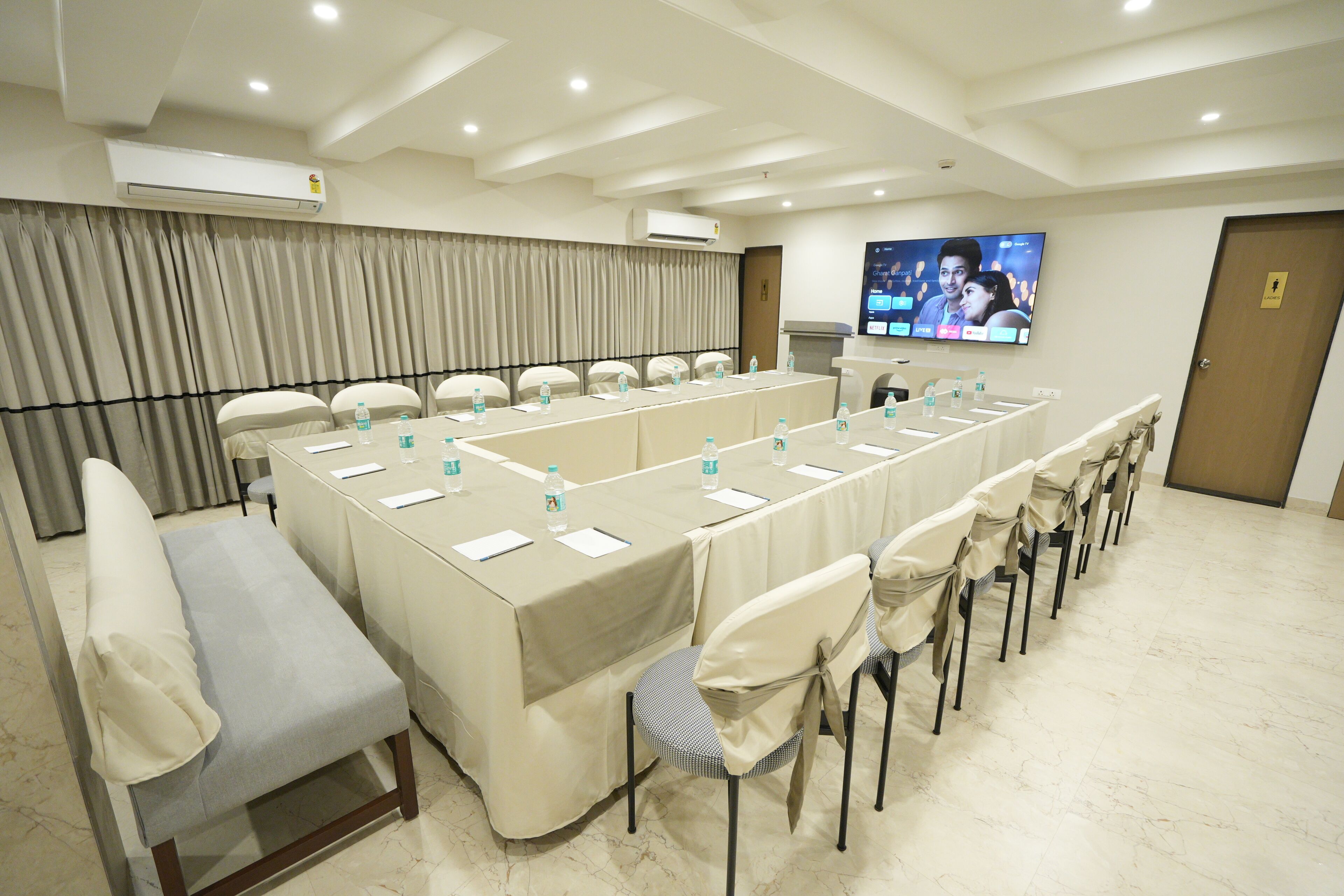 Meeting facility