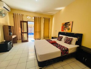 Een bureau, gratis wifi