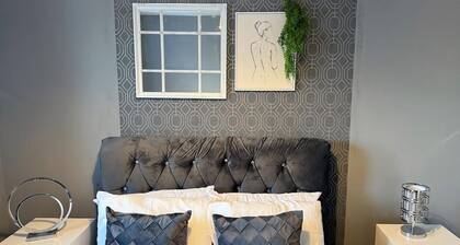 Ashford Blissful Retreat Modern 3-bed House