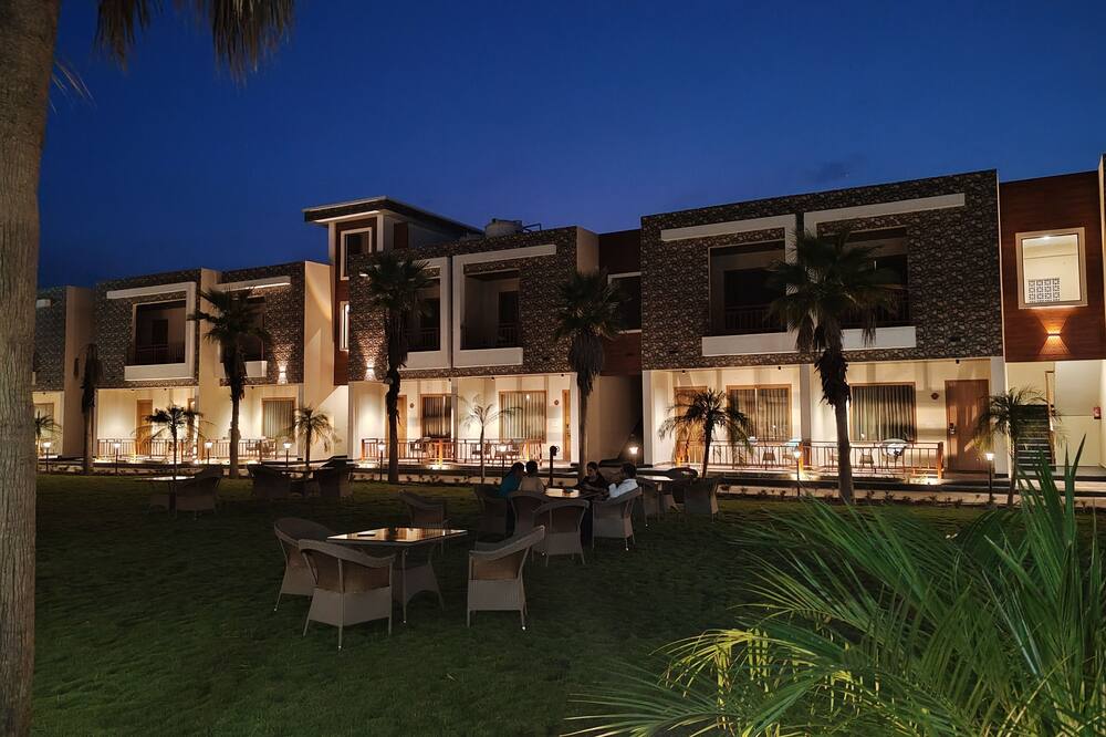The Maasai Mara Resort Corbett - Kanda Range
