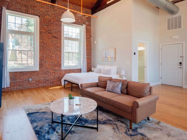 1 chambre, bureau, fer et planche à repasser, accès au Wi-Fi (inclus)