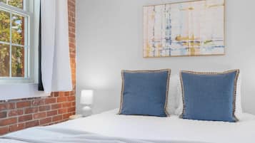 1 dormitorio, escritorio, tabla de planchar con plancha y wifi gratis