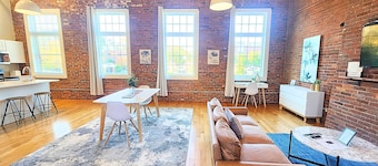 Jennifer’s Riverfront Loft | State House Views