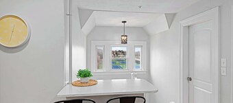 Jennifer’s Cozy Tower Lookout 3BR Brown U Views